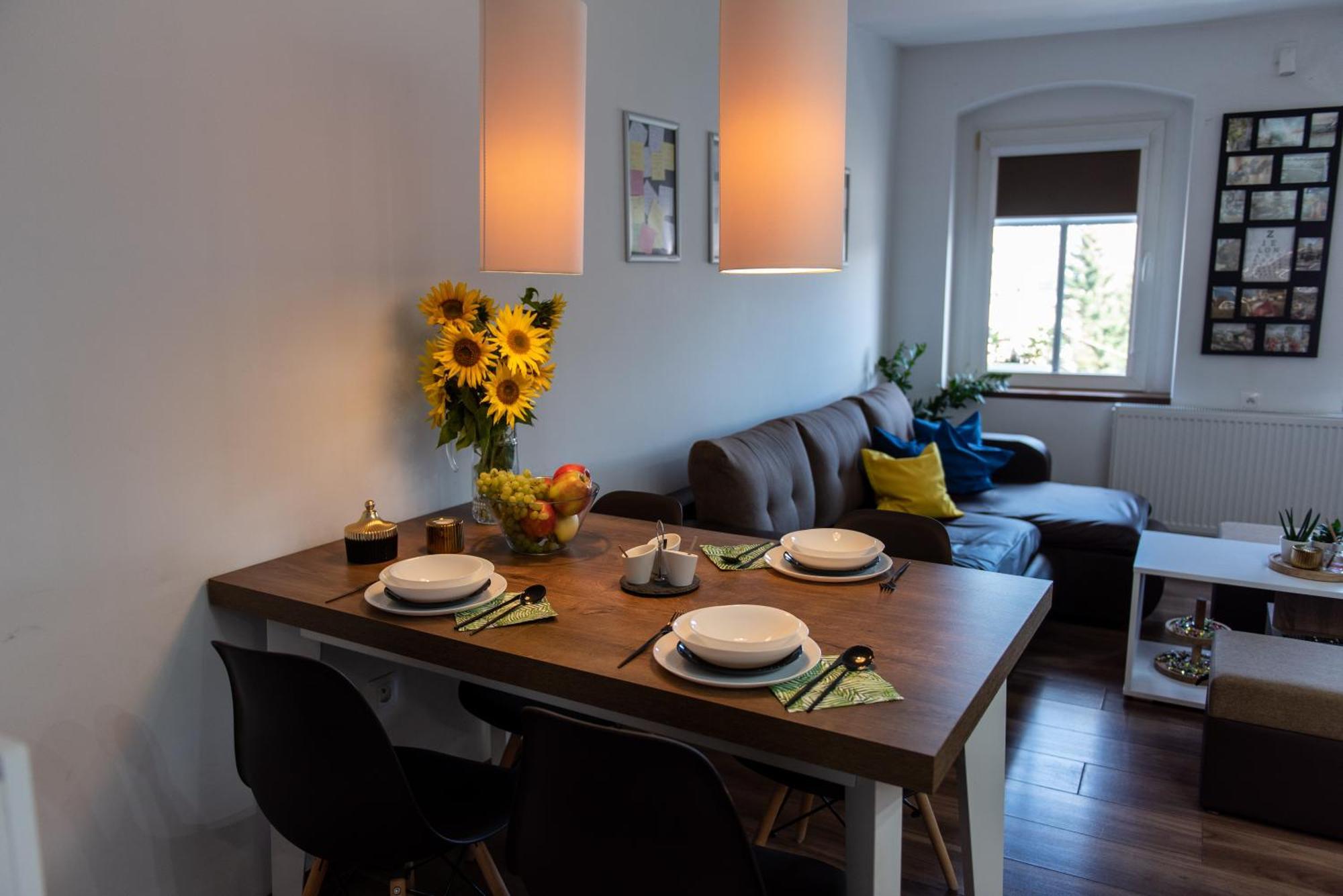 Apartament Crooked Stairs Zielona Gora  Exterior photo