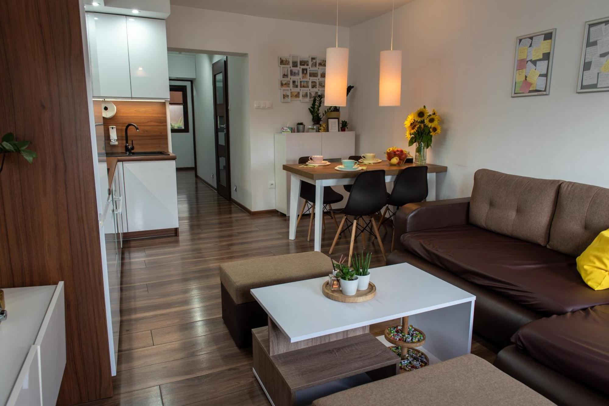 Apartament Crooked Stairs Zielona Gora  Exterior photo