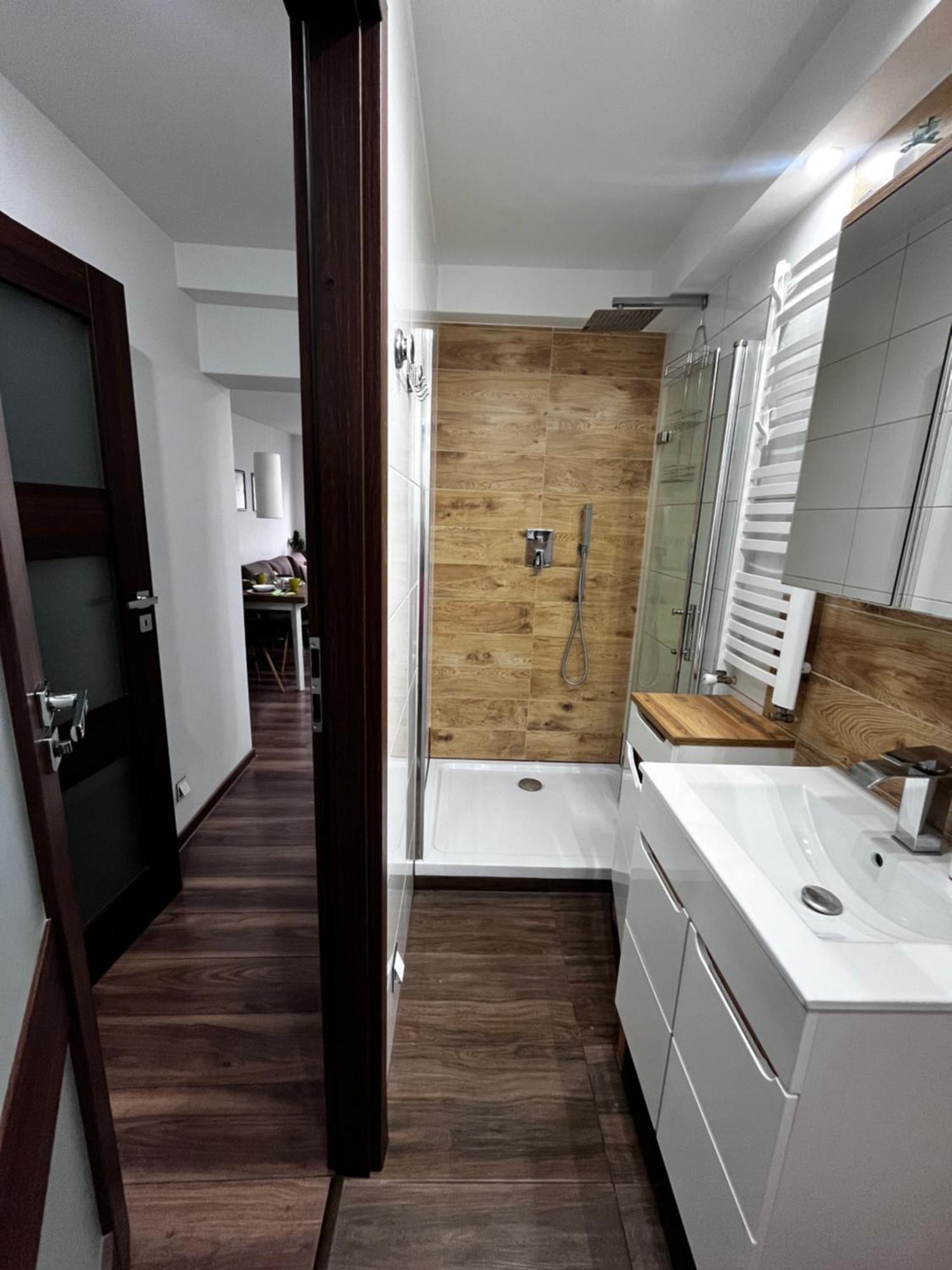 Apartament Crooked Stairs Zielona Gora  Exterior photo